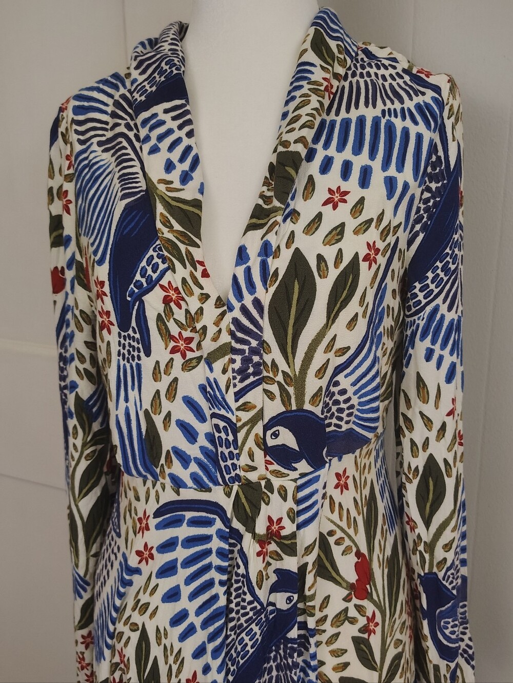FARM RIO Macaw Midi Dress Sz Medium Resort Vacation Colorful Blue Bird Print - Picture 8 of 13
